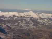 Le Massif du Plomb du Cantal avec le puy Griou en premier plan et le Puy de Sancy au fond.
